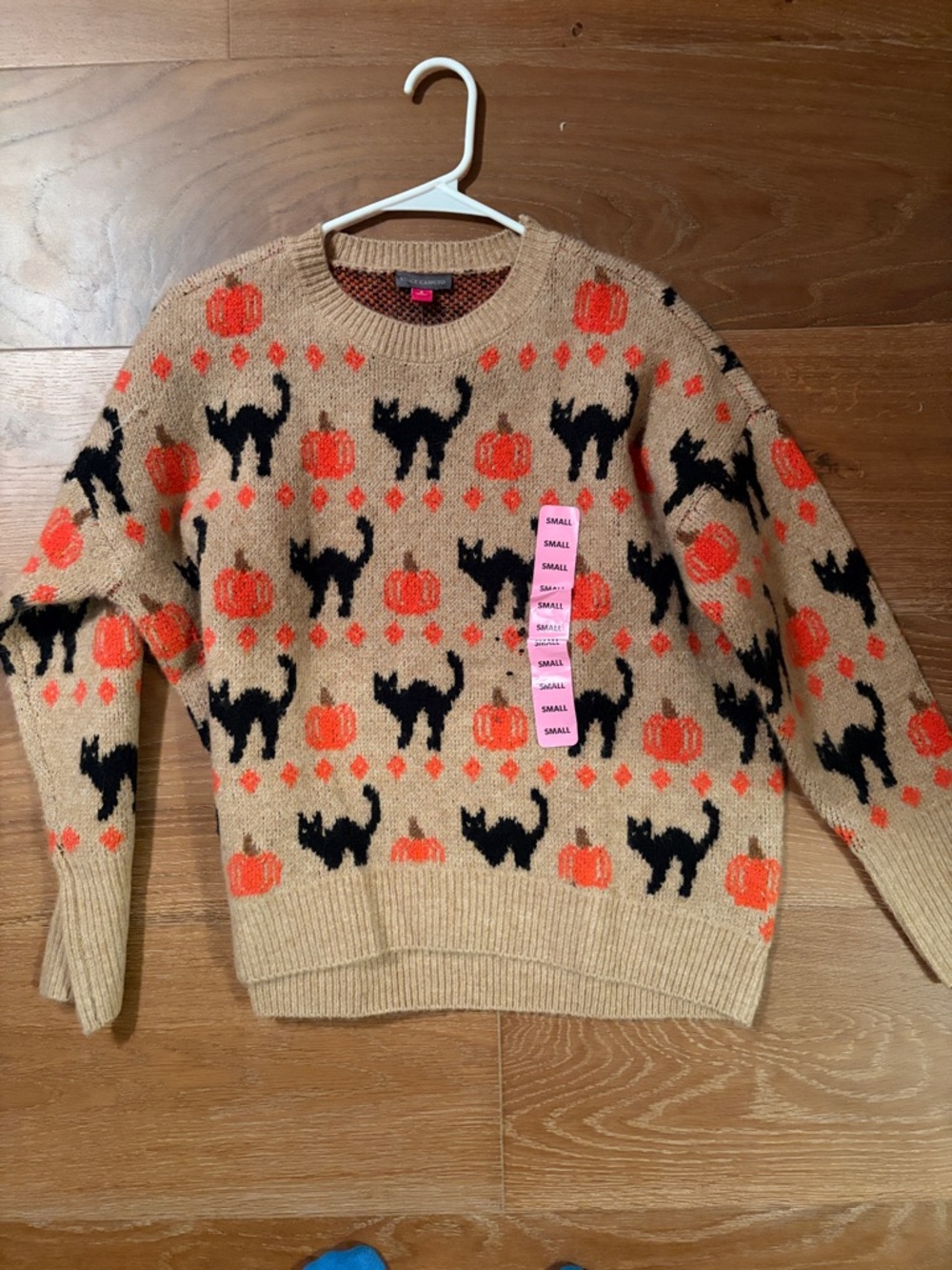 Vince Camuto Beige Sweater with Black Cat & Orange Pumpkin Motif